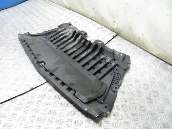 Protetor de Para-choque Dianteiro Mercedes E-Class W213 A2135200000 image 3