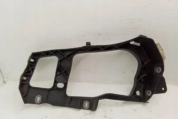 Support de phare avant droit VW TOUAREG 7P6806510 image 4