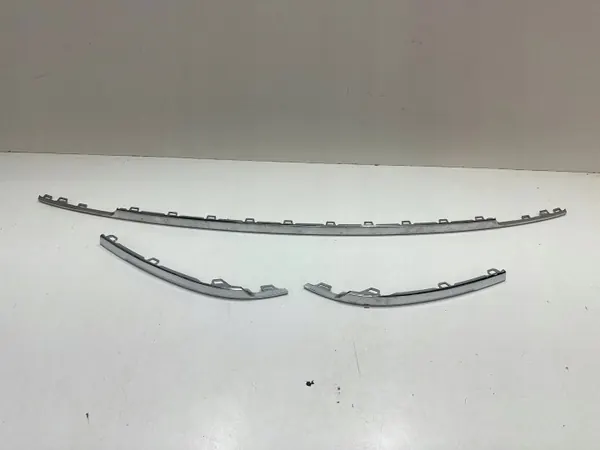 Listón parachoques cromo trasero OEM 5NA853835 VW Tiguan image 2