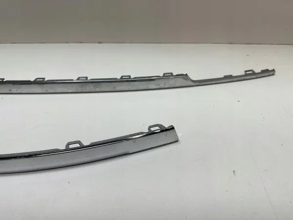 Listón parachoques cromo trasero OEM 5NA853835 VW Tiguan image 5