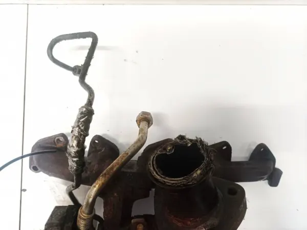 Colector de escape OEM 90500926 para Opel Zafira 2.0L image 2