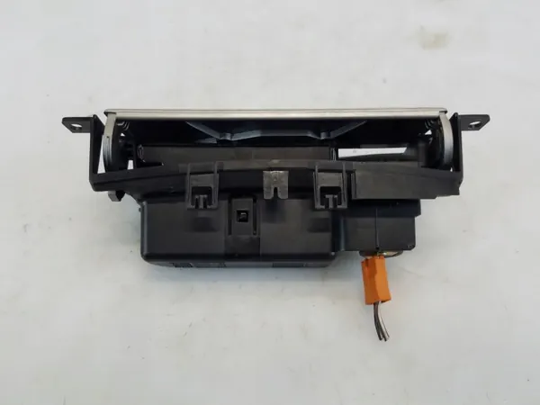 Cendrier Ford Mondeo MK4 OEM 8M21-U04788 image 3