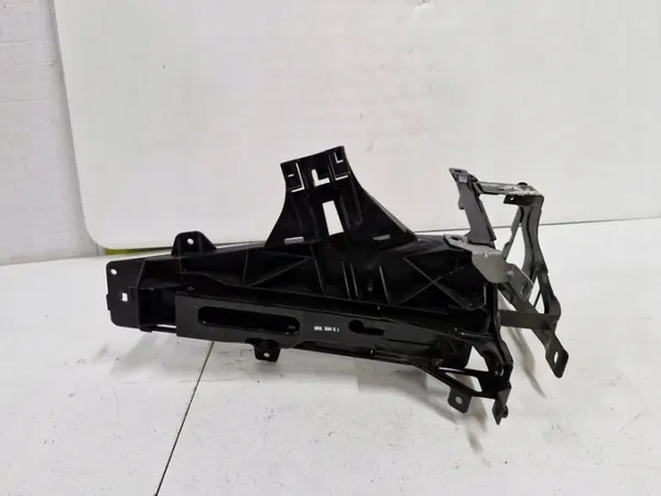 BMW 7-sarja F01/F02 oikea etuvalo OEM 51647184160 image 2
