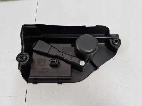 Crochet de coffre Mercedes A W176 OEM A2468900300 image 4