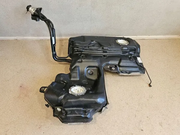 Bränsletank Bak Audi A7 S7 OEM 4G8201021 image 2