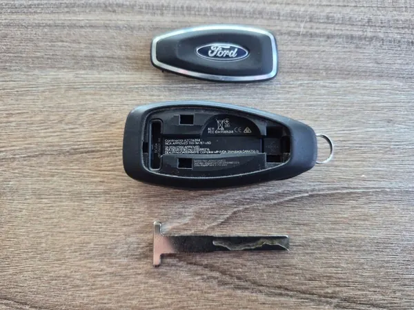 Télécommande Keyless FORD OEM J1BT-15K601-AB Fiesta MK8 image 3