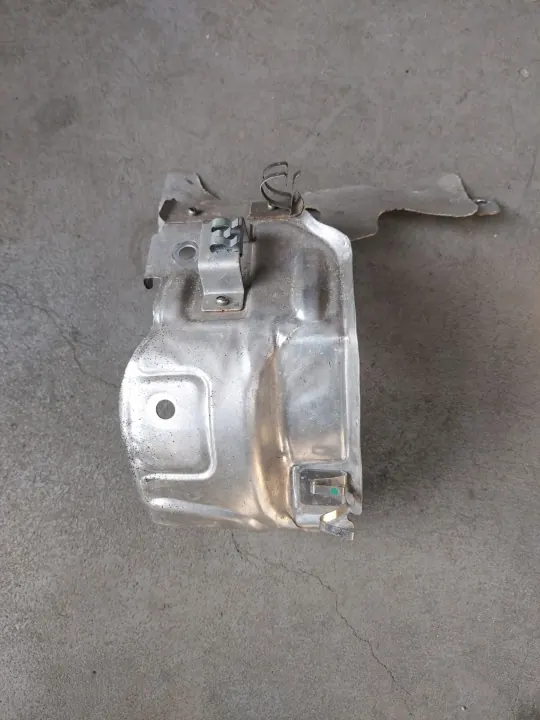 Turbo värmesköld OEM 144507367R för Renault Clio V image 2