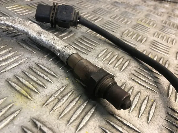 Sensor Lambda Mercedes-Benz C W204 OEM 0045428618 image 2