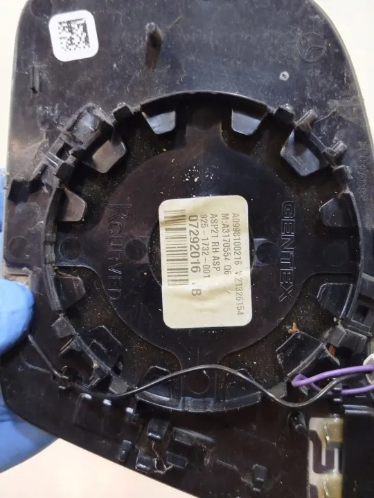 OEM A0998100216 Oikea peililasi Mercedes W205 image 3