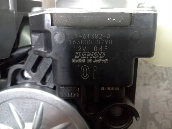 Toyota RAV4 Klepdeurslot OEM T51-61382-A Gebruikt image 4