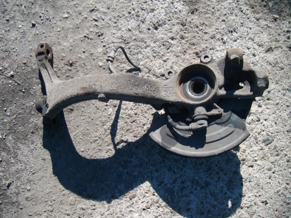 Pivot avant droit OEM RTEKO LUK1026 VW Passat B5 image 3