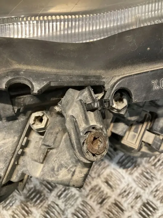 Mercedes-Benz S W220 Linker Koplamp image 4