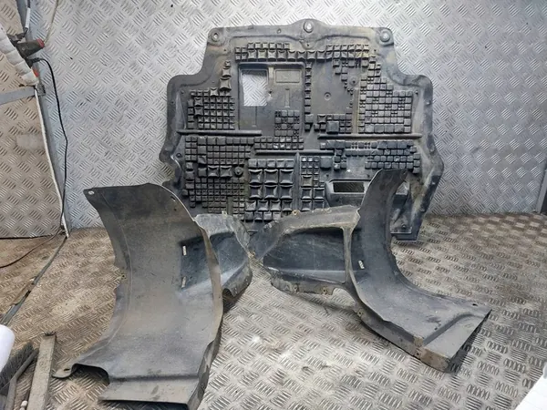 Nedre Motorplåt Passat B6 3C0825237B image 6