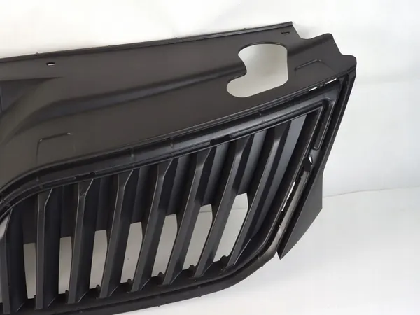 SKODA RAPID Center Grill 5JA853668 image 3
