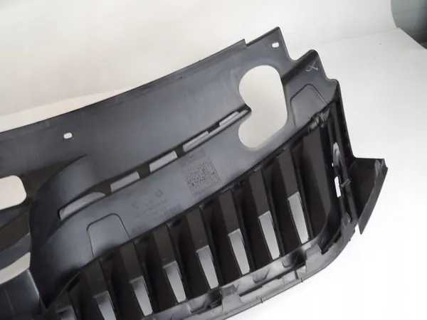 SKODA RAPID Center Grill 5JA853668 image 6