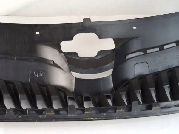 SKODA RAPID Center Grill 5JA853668 image 7