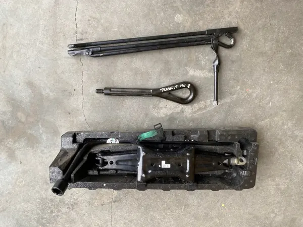 Ford Transit Custom MK8 Jack & Wrench Set OEM Kk21-17A012-ab image 2