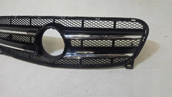 Mercedes GLA W156 jäähdyttimen ritilä OEM A156888040 image 3