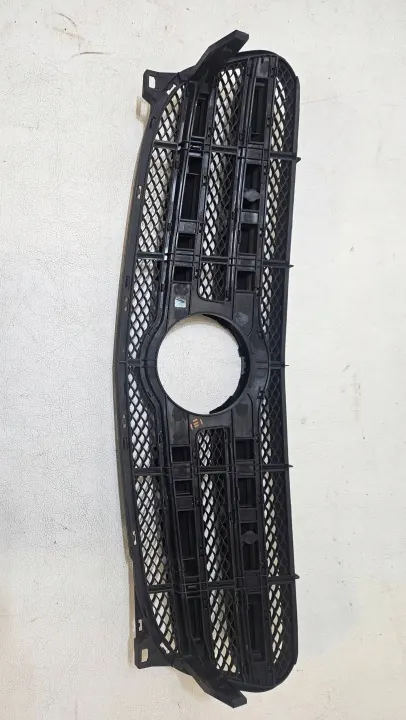 Mercedes GLA W156 jäähdyttimen ritilä OEM A156888040 image 8