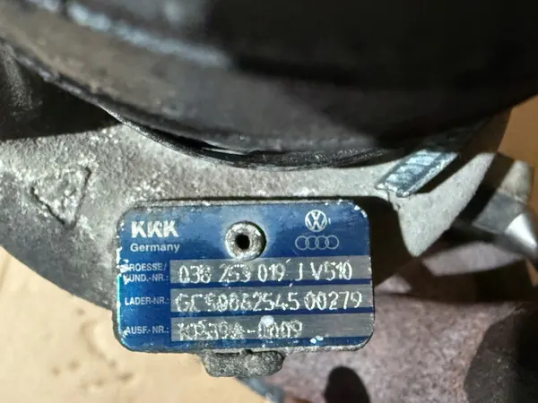 Turboaggregat 038253019j VW T5 1.9 TDi image 2