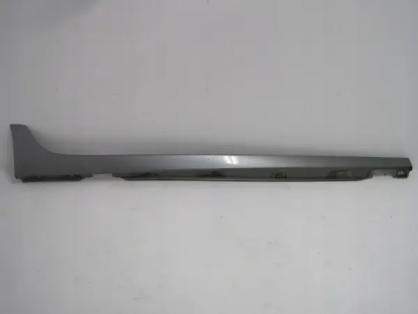Oikea kynnyslista OEM 4G0853860D Audi A6 C7:lle image 2