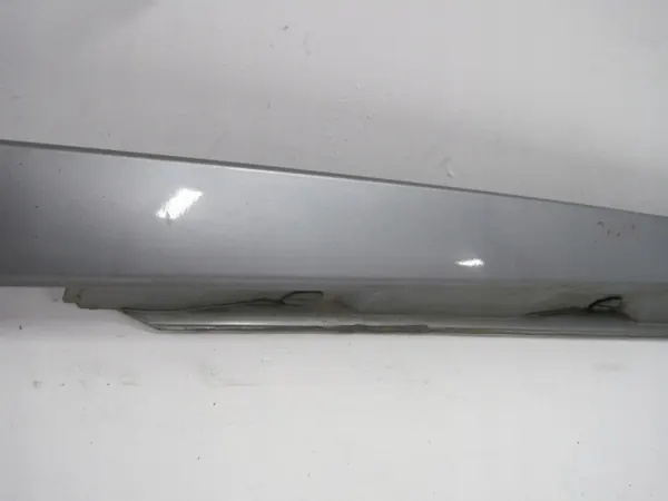 Oikea kynnyslista OEM 4G0853860D Audi A6 C7:lle image 3