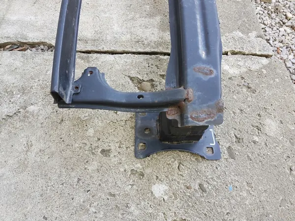 LEON III 2016-2020 Etupuskuri, Vaurioitunut 5F0807109BC image 2