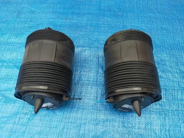 Audi Q7 Luftfederbalg OEM 310126170940 Hinterachse image 2