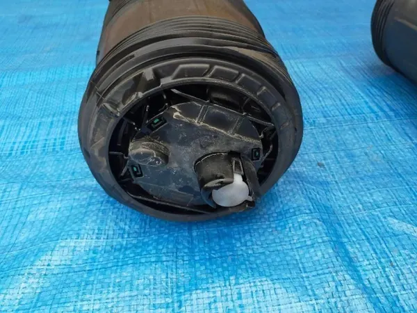 Audi Q7 Luftfederbalg OEM 310126170940 Hinterachse image 5