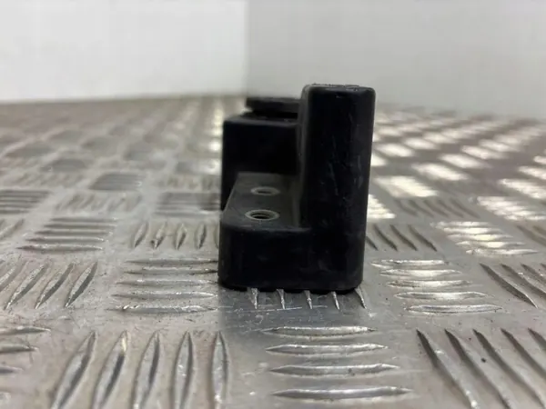 Opel OE 39162457 Jäähdyttimen kiinnike image 4