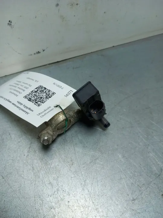 Mitsubishi OE Pyroteknisk klämma OEM FBZ16371 image 3