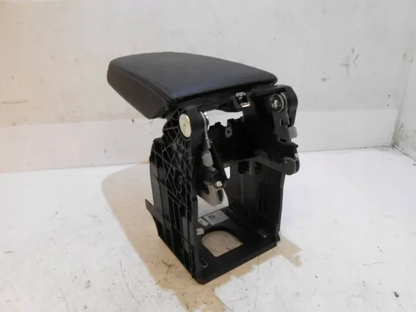 Middenarmsteun OEM 5E3864207 in leer image 5