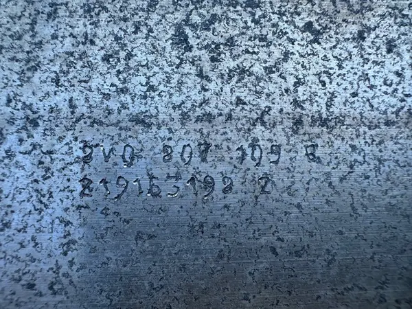 AUDI A3 8V Etupuskuri OEM 8V0807109 B image 7