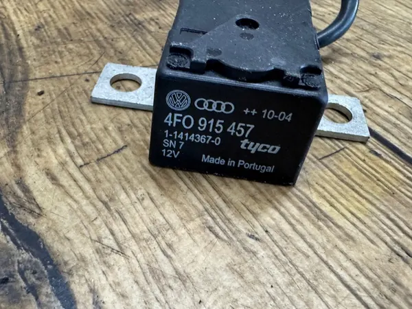 Terminal pirotécnico de bateria Audi A6 C6 image 2