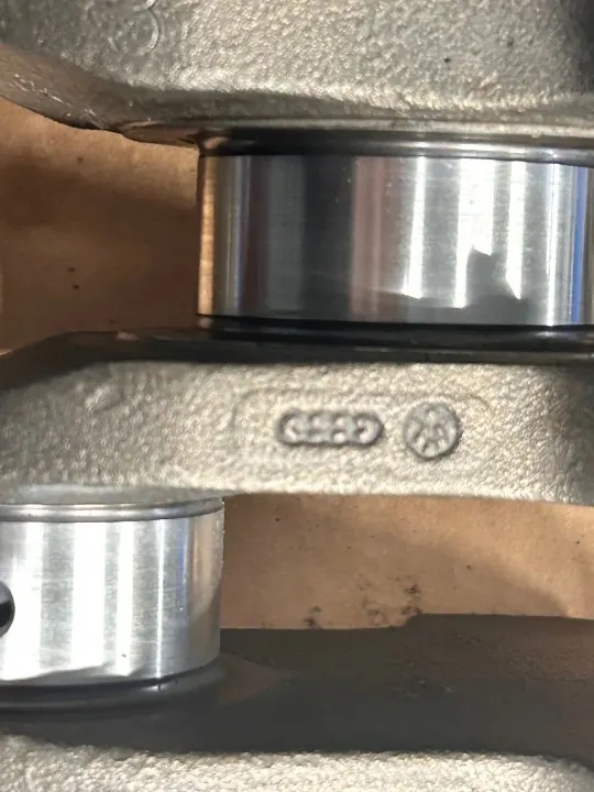 OEM 06AF Kampiakseli 2.0 FSI 150 hv - Käytetty image 4