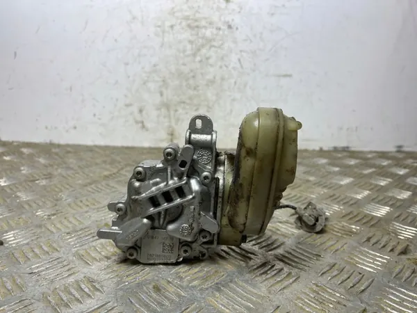 Nissan Ölpumpe OEM 2821800600 - Gebrauchtteil image 4