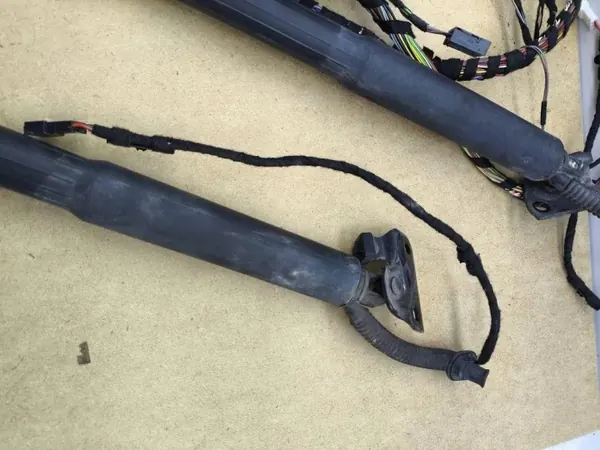 BMW Hydrauliikkapumppu OEM 7367747 3-sarja F30/F80 image 7