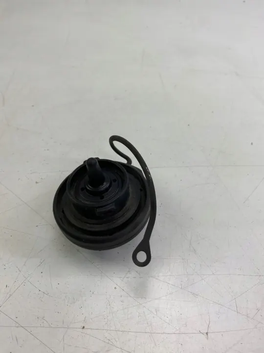 VW Audi bränslelock OEM 3C0201553K - Begagnad image 4
