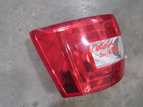 Luz trasera izquierda Skoda Octavia Mk3 (5E) 2014 00133800 image 3