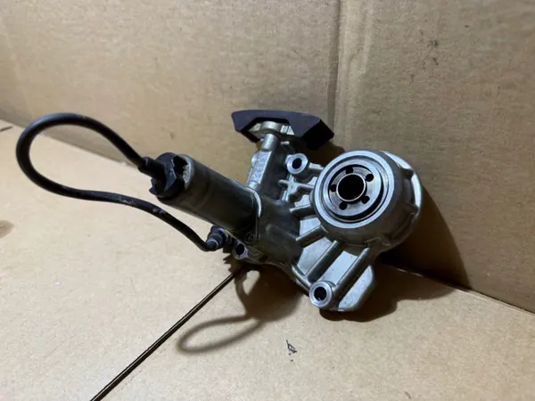 Audi 4.2 FSI Régulateur Arbre à Cames OEM 079109204H image 2