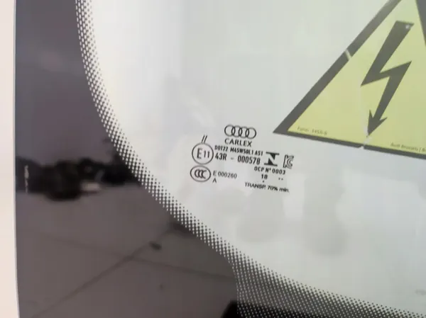 Käytetty Audi Q8 e-tron etu-tuulilasi OEM #1 image 7