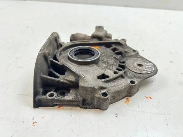 Pompe à huile Volkswagen OE 074115109B d'occasion image 3