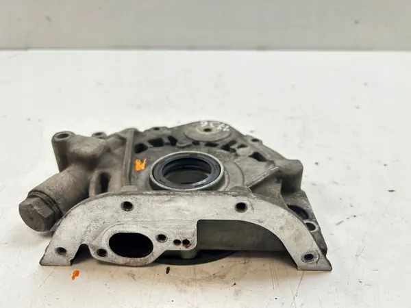 Pompe à huile Volkswagen OE 074115109B d'occasion image 6