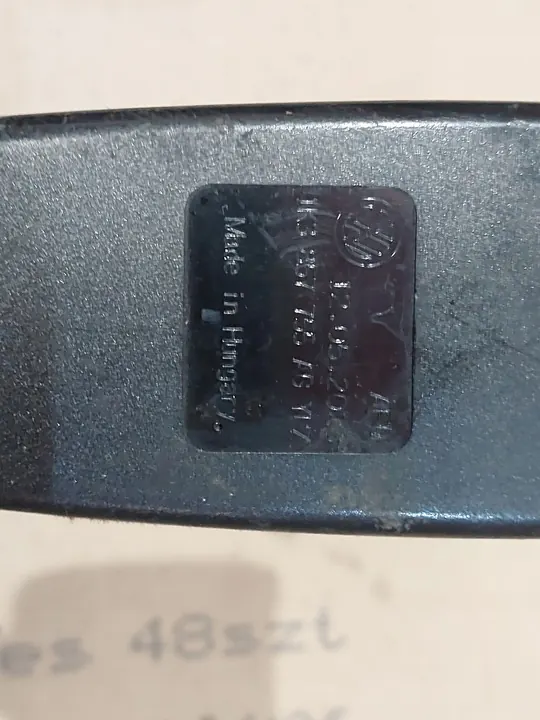 Left Front Seat Belt Clip VW 1K3857755AG image 4