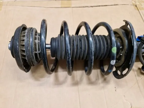 OEM 1 Oikea Etu-MacPherson-Jousitus Citroen C3 image 3