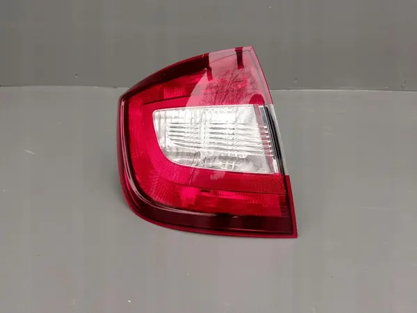 SKODA RAPID LIFT HB 2016- Lámpara Trasera Izquierda 5JH945207 image 3