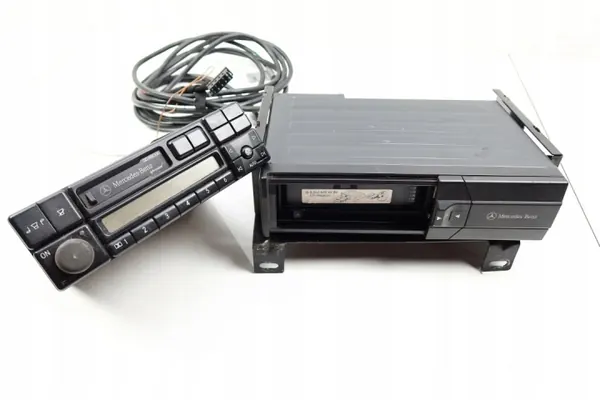 Mercedes W140 Radio OEM 0028205989 0038208286 image 2