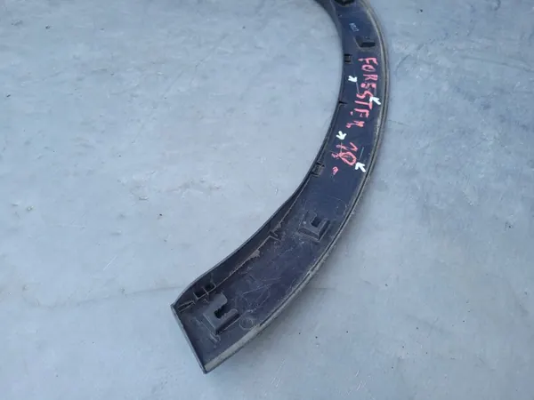 Garniture de garde-boue Subaru Forester V OEM C160102210 Avant Gauche image 8