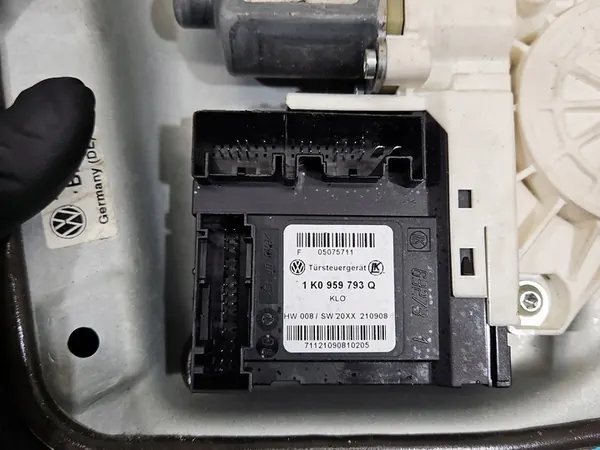 Elevador de Janela Frontal Esquerdo VW Golf Plus 5D HB image 3