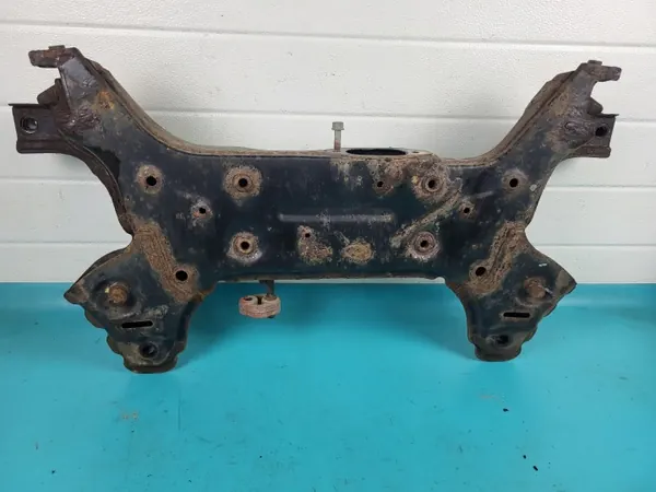 Poutre suspension avant Kia Venga OEM 62400-1P000 image 8